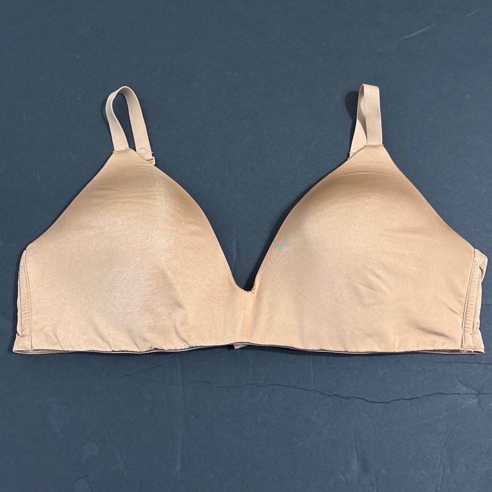 SKIMS Fits Everybody Wireless Form Bra Tan Nude Size 40B Adjustable Straps